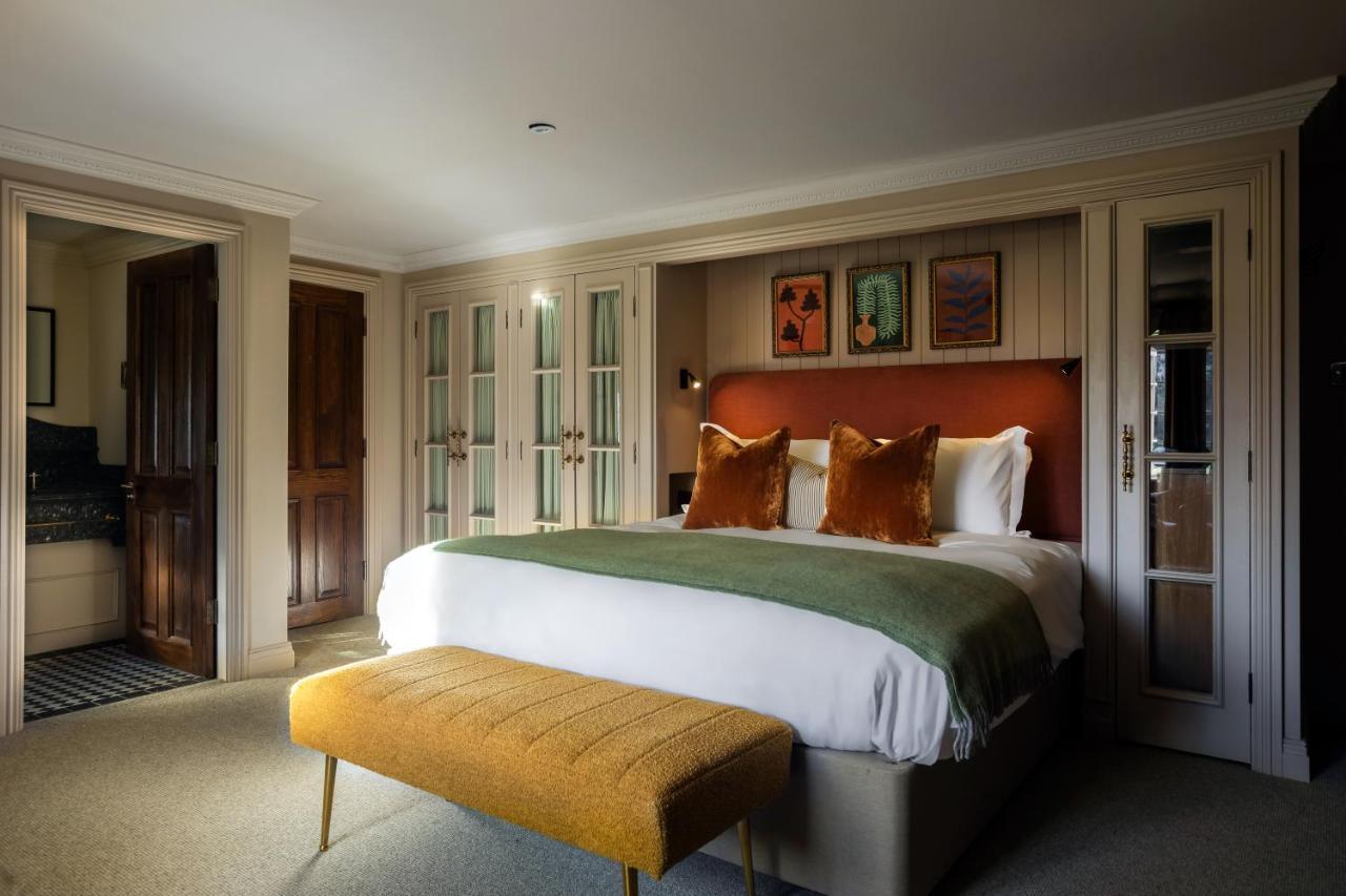 Bedford Arms Hotel Рикмънсуърт Екстериор снимка